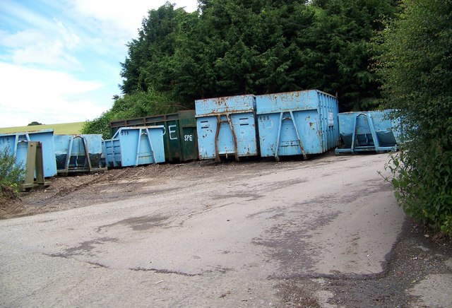 4 Reasons Why You Should Hire a Skip Company